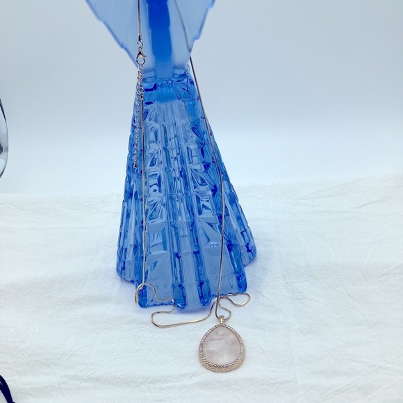 Pink Quartz Pendant Necklace - Picture 3 of 4